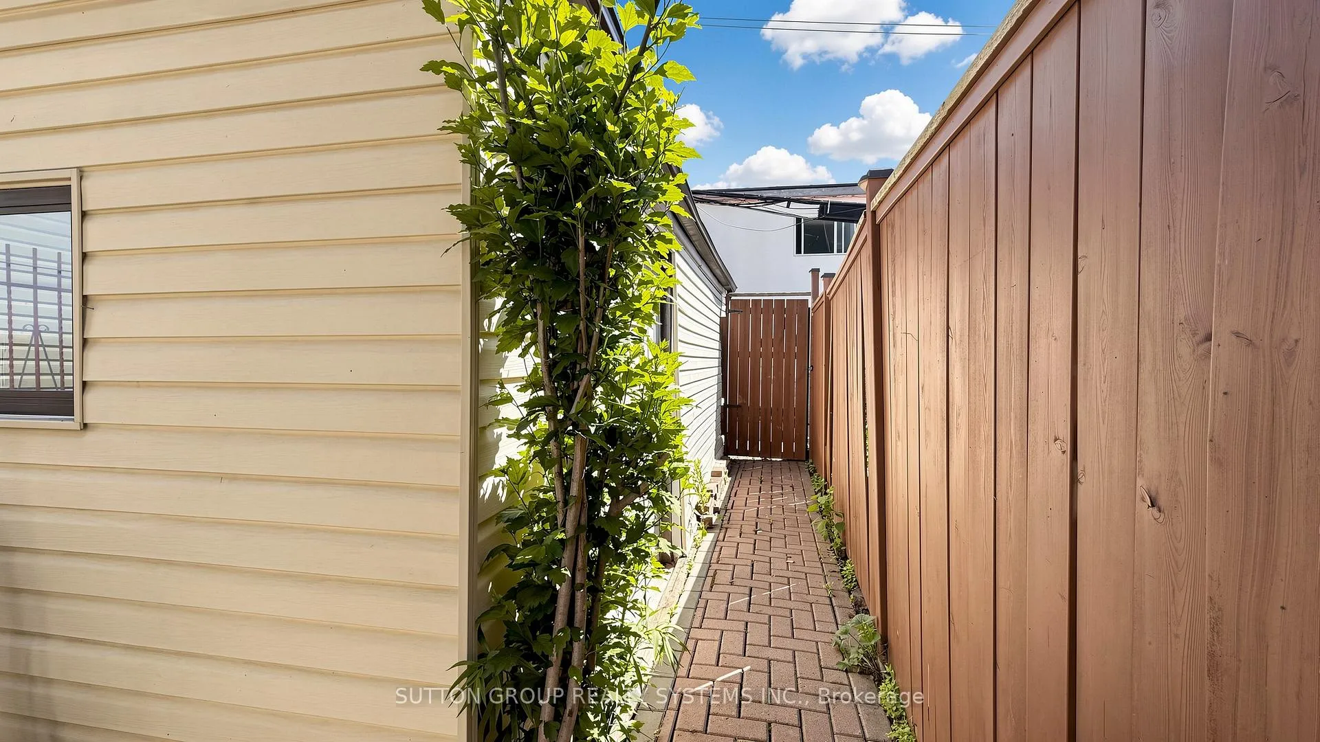 Photo 24 of 799 Lansdowne Avenue, Toronto, Dovercourt-Wallace Emerson-Junction — HOMEH