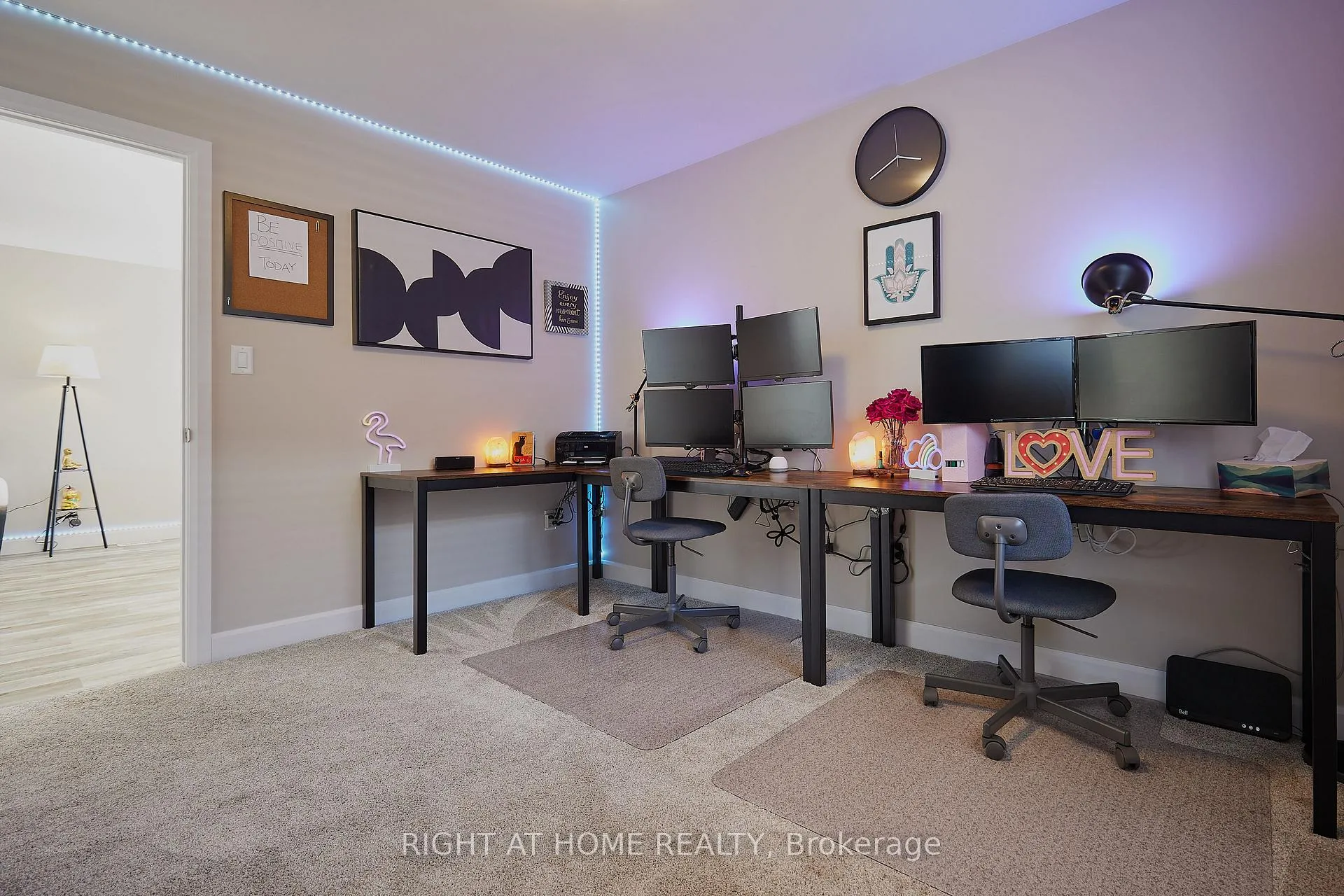 Photo 17 of 42 Moonstone Crescent, Chatham-Kent, Chatham — HOMEH