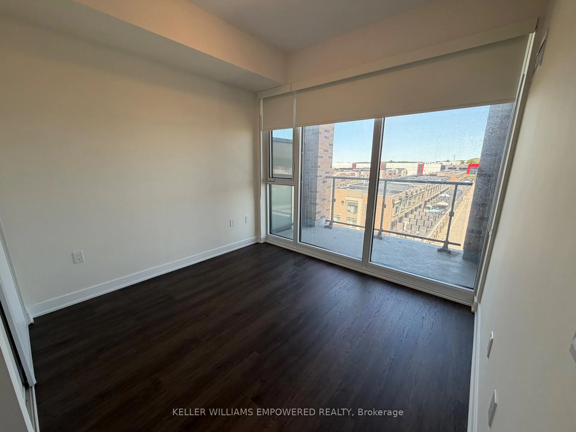 Photo 12 of Unit 503, 100 Eagle Rock Way, Vaughan, Maple — HOMEH