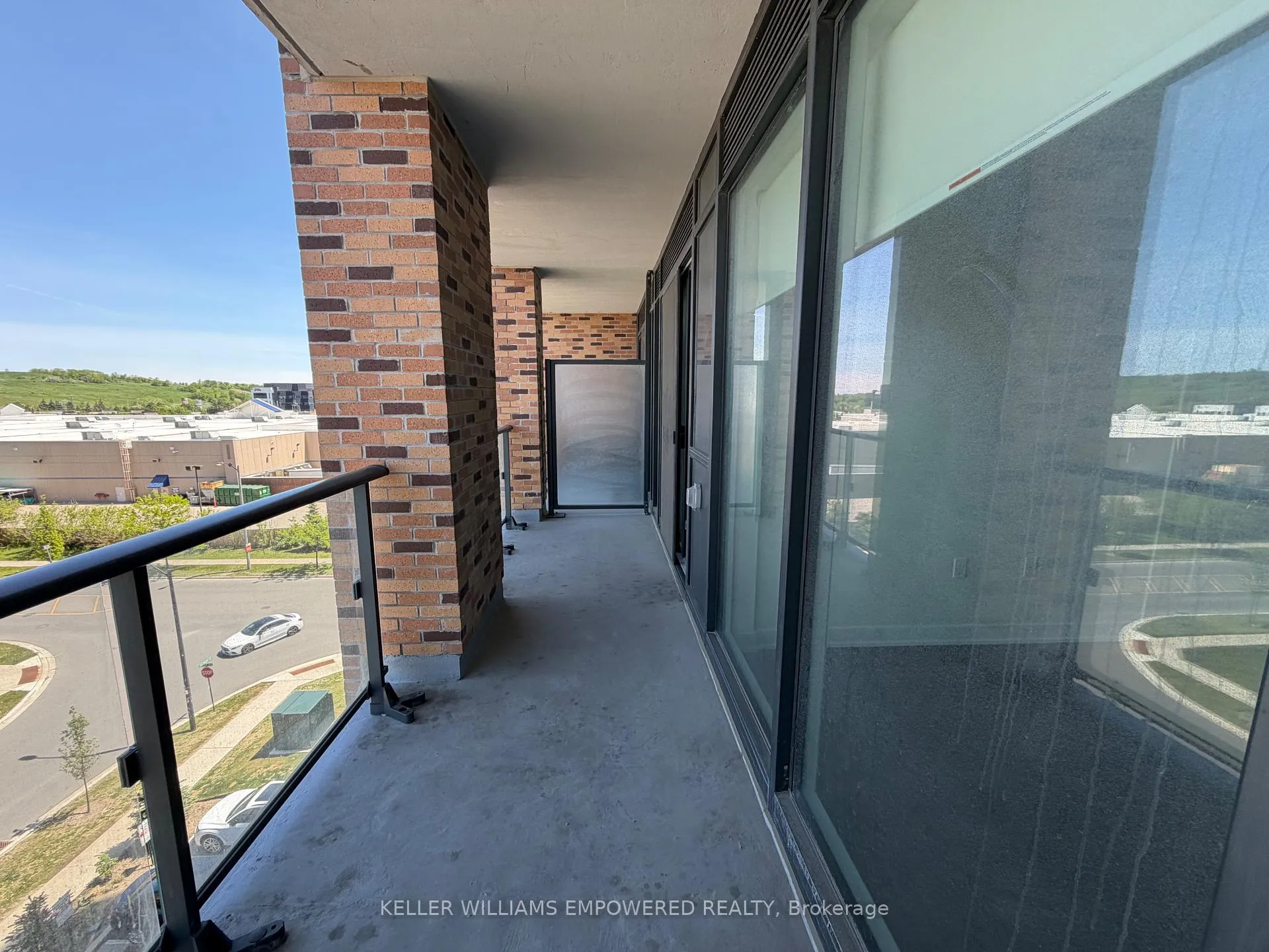 Photo 16 of Unit 503, 100 Eagle Rock Way, Vaughan, Maple — HOMEH