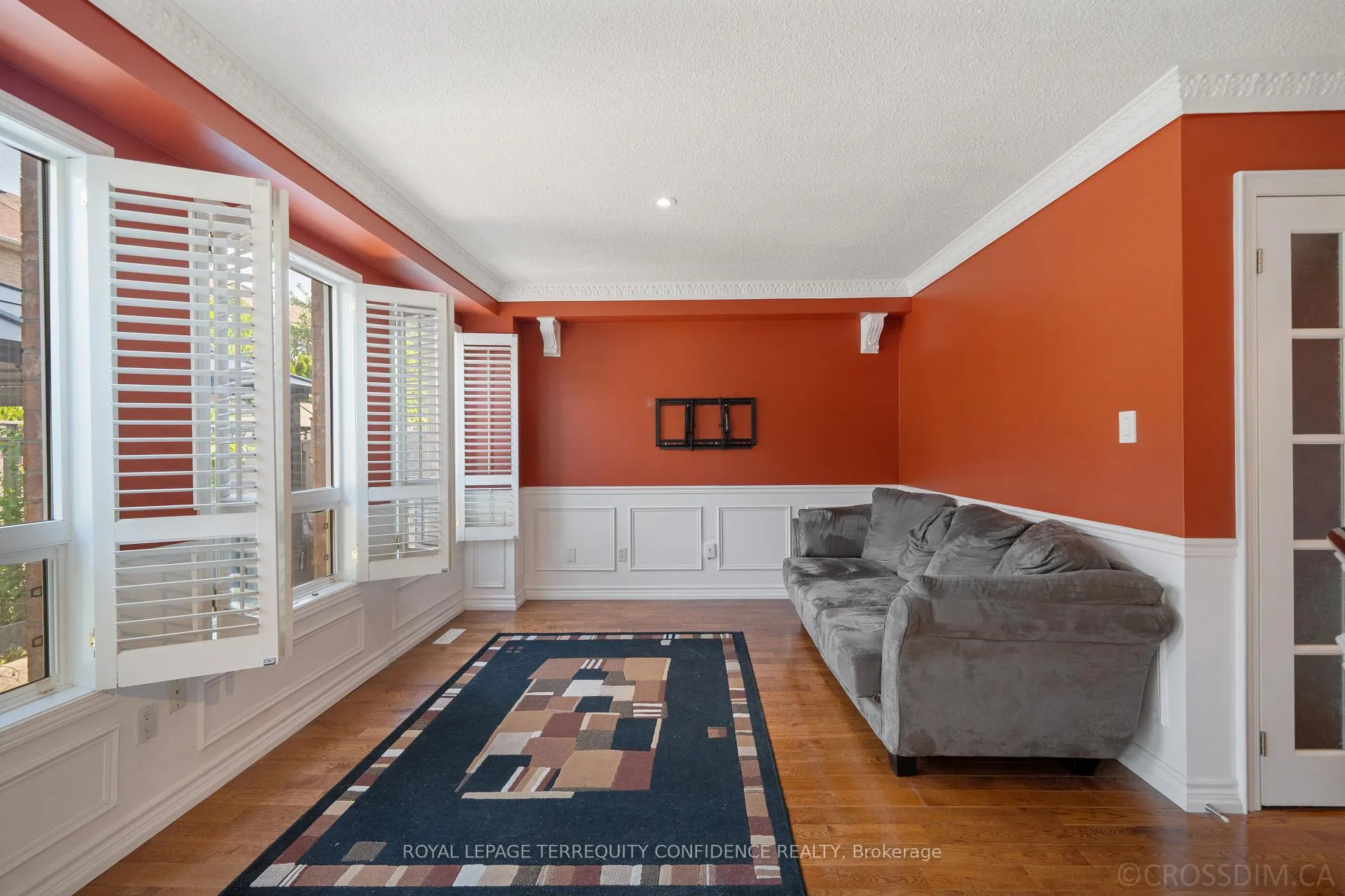 Photo 6 of 131 Laurelhurst Crescent, Vaughan, Vellore Village — HOMEH
