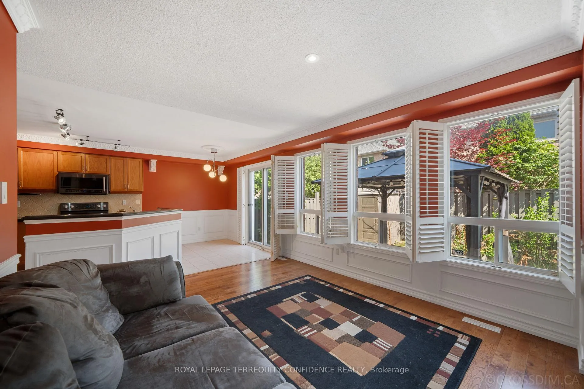 Photo 7 of 131 Laurelhurst Crescent, Vaughan, Vellore Village — HOMEH