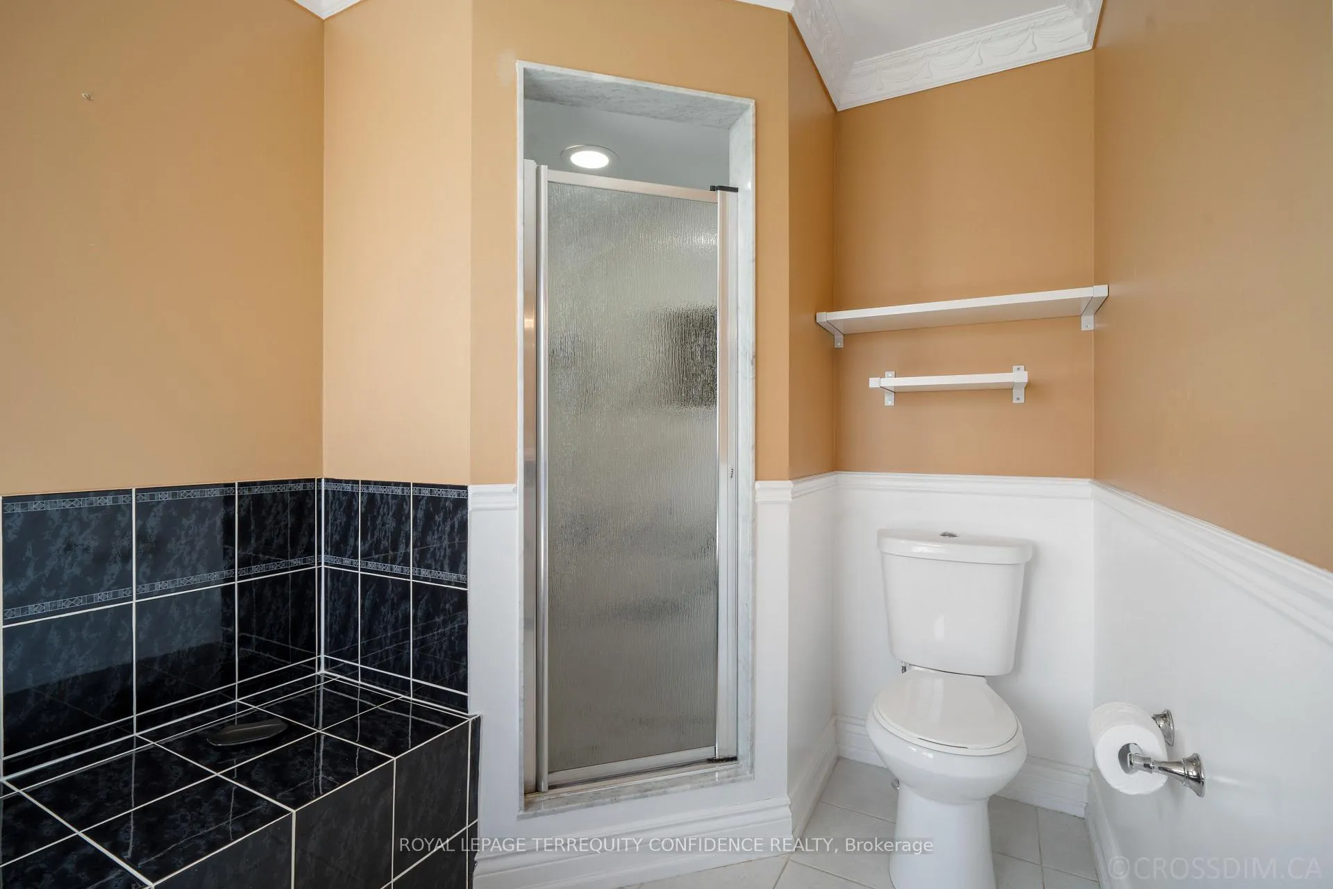 Photo 18 of 131 Laurelhurst Crescent, Vaughan, Vellore Village — HOMEH