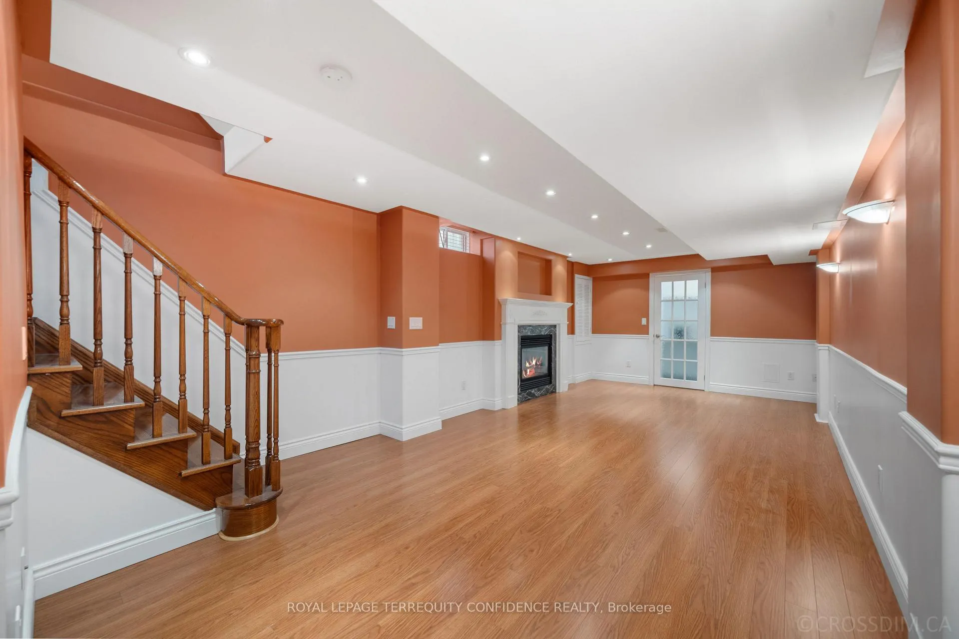 Photo 23 of 131 Laurelhurst Crescent, Vaughan, Vellore Village — HOMEH