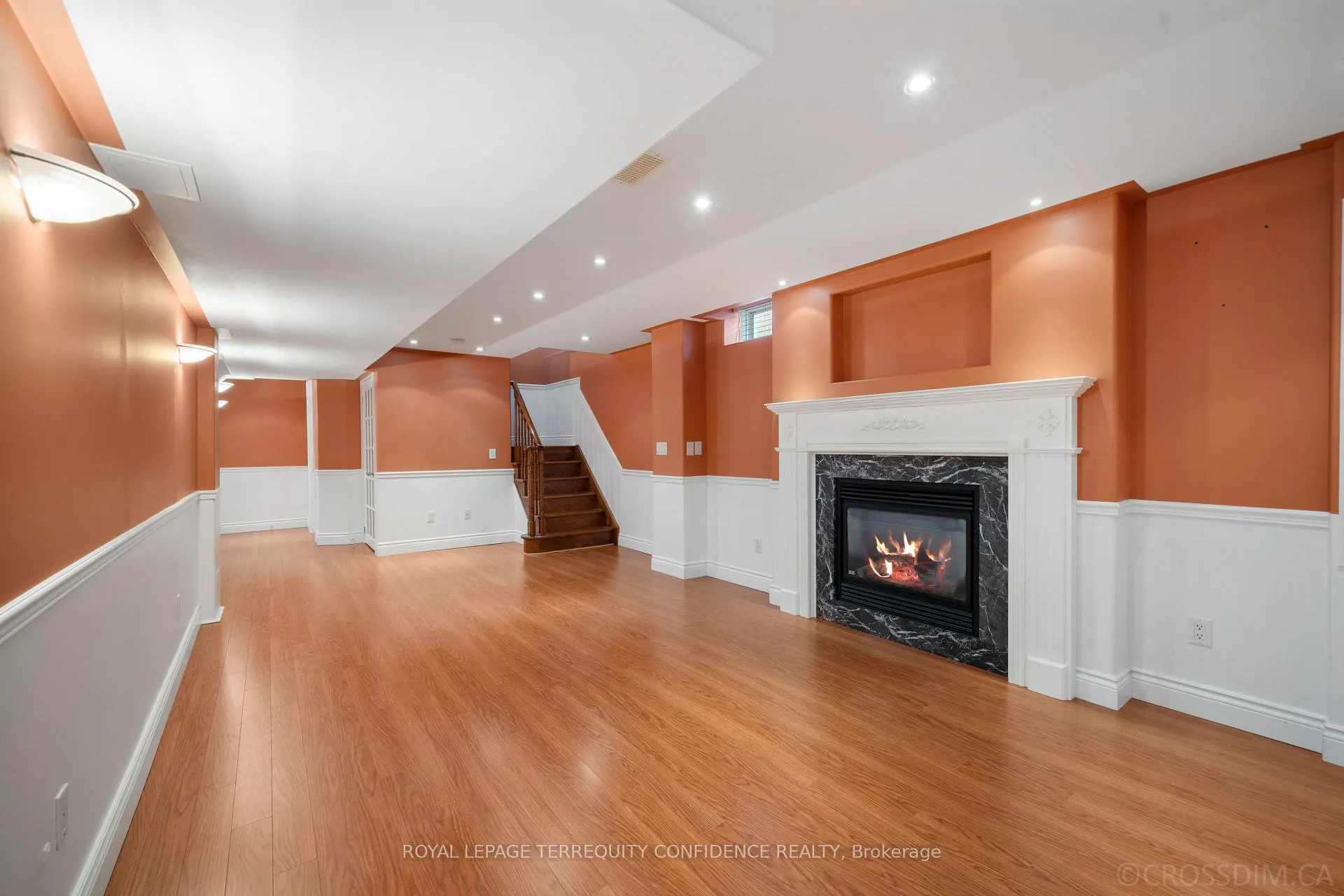 Photo 25 of 131 Laurelhurst Crescent, Vaughan, Vellore Village — HOMEH