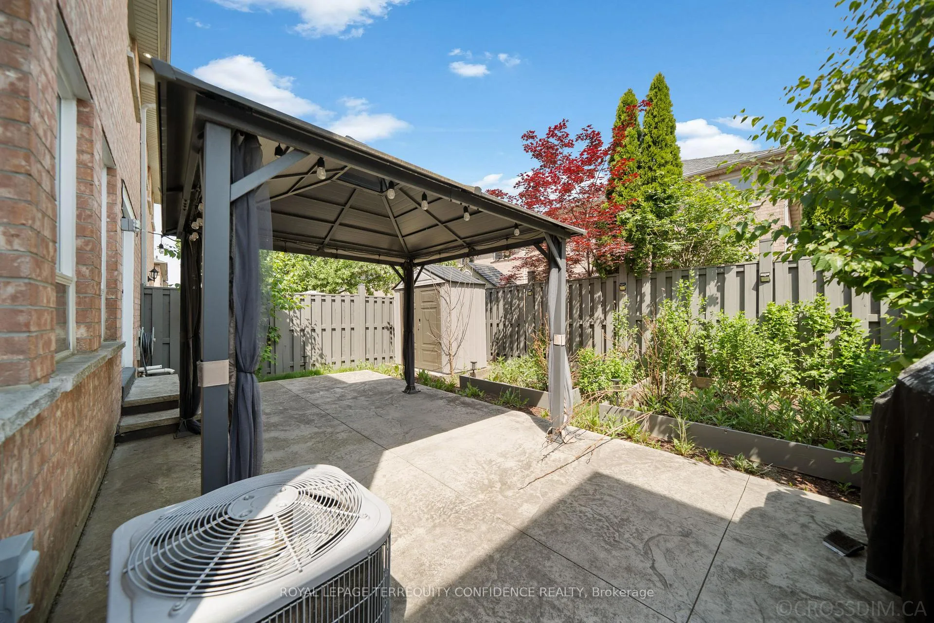 Photo 33 of 131 Laurelhurst Crescent, Vaughan, Vellore Village — HOMEH