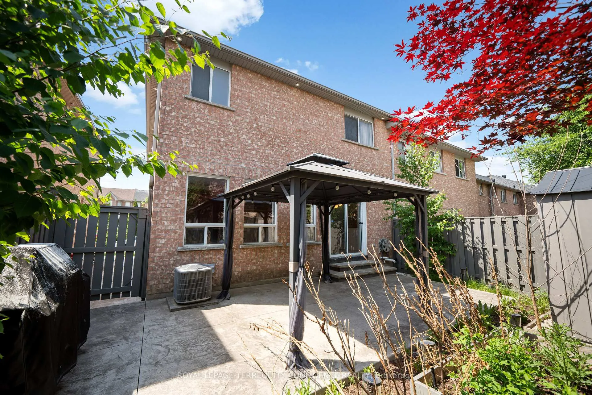 Photo 34 of 131 Laurelhurst Crescent, Vaughan, Vellore Village — HOMEH