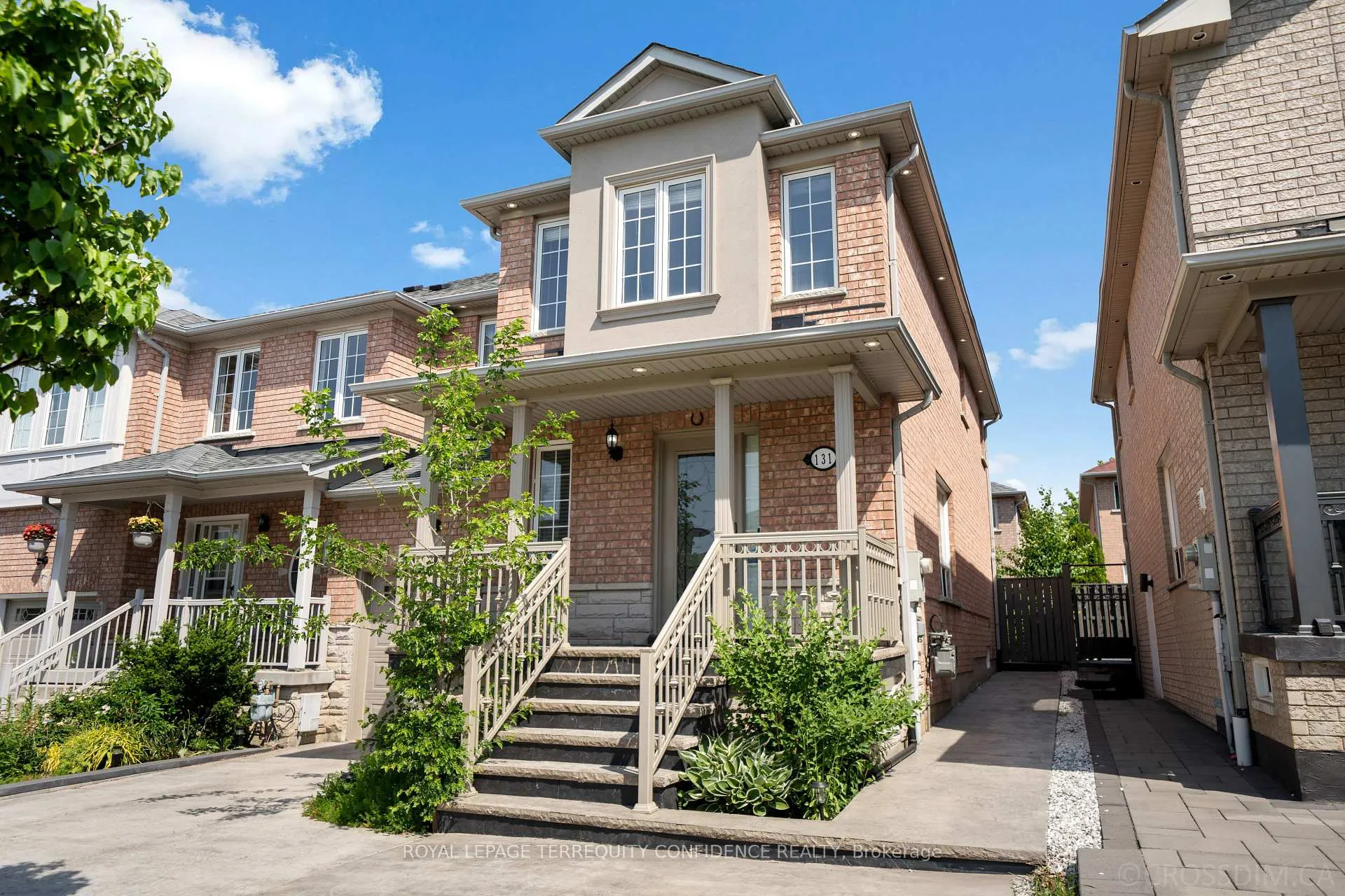 Photo 37 of 131 Laurelhurst Crescent, Vaughan, Vellore Village — HOMEH