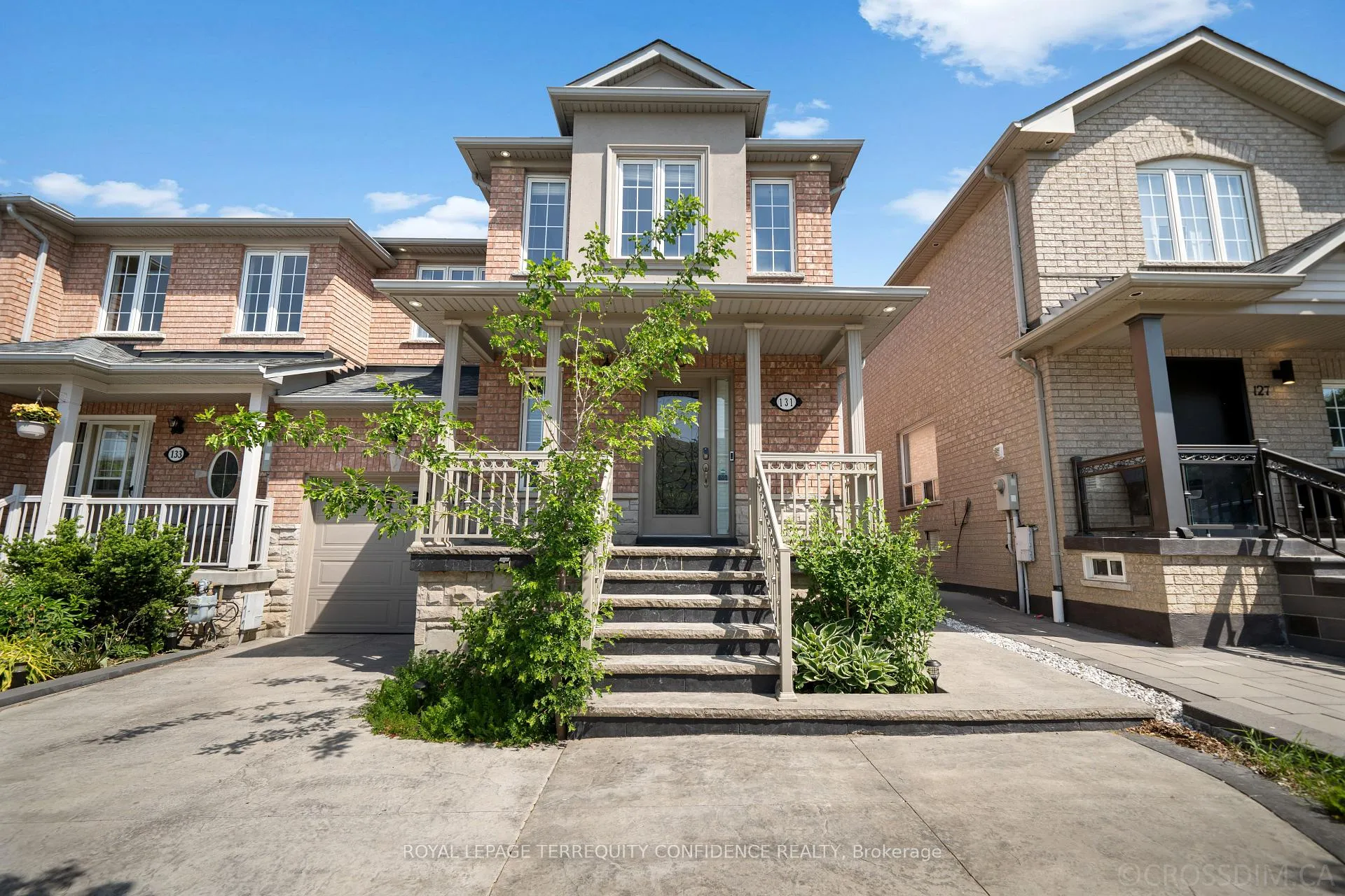 Photo 38 of 131 Laurelhurst Crescent, Vaughan, Vellore Village — HOMEH