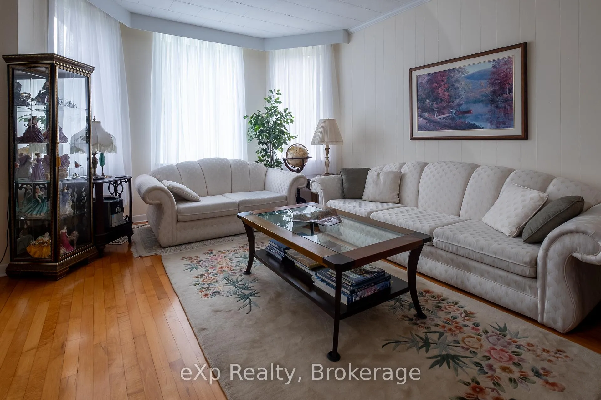 Photo 5 of 046296 Old Mail Road, Meaford — HOMEH