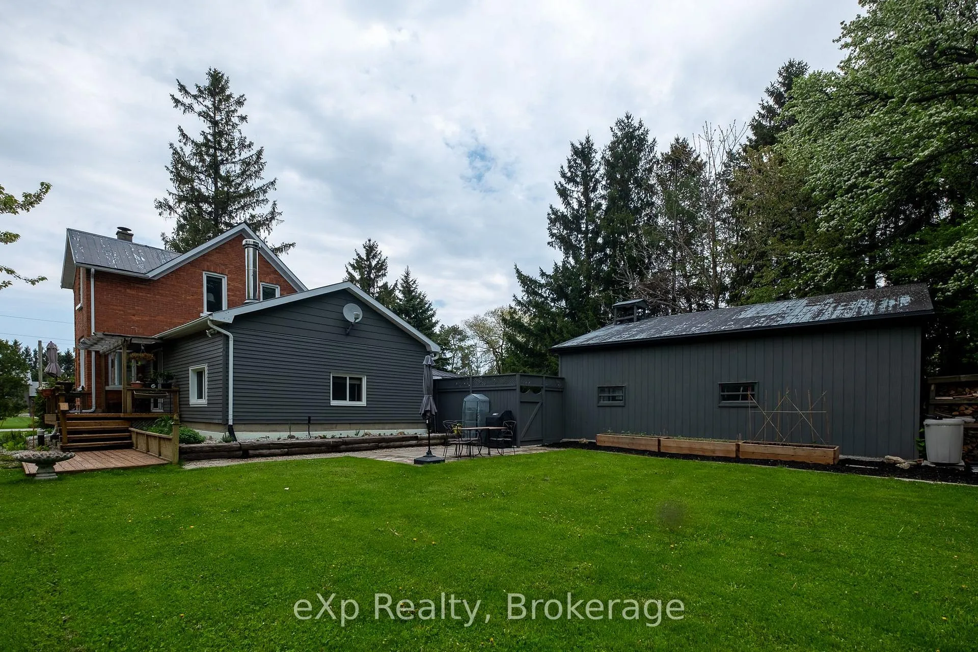 Photo 33 of 046296 Old Mail Road, Meaford — HOMEH