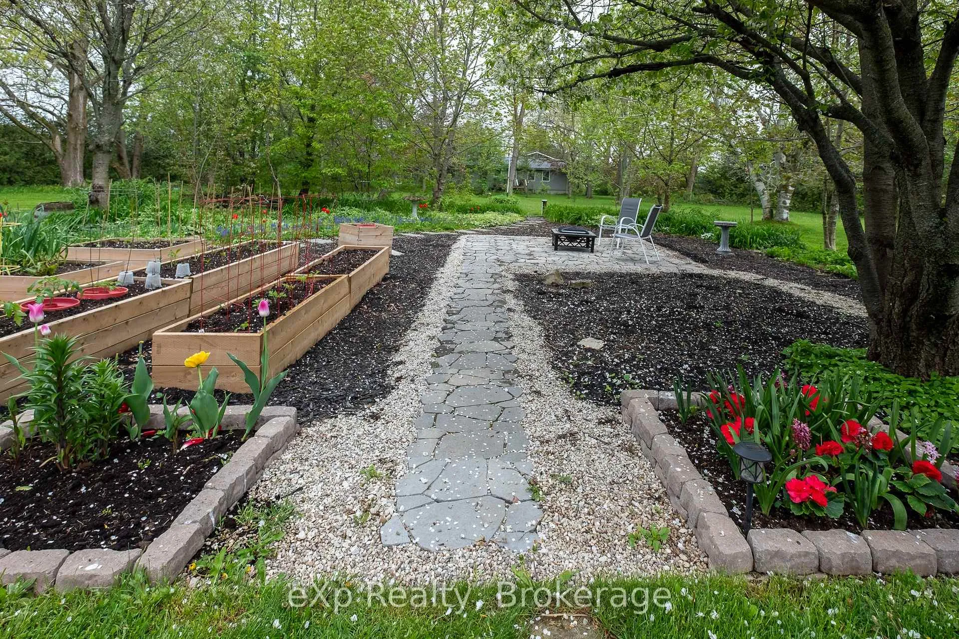 Photo 37 of 046296 Old Mail Road, Meaford — HOMEH