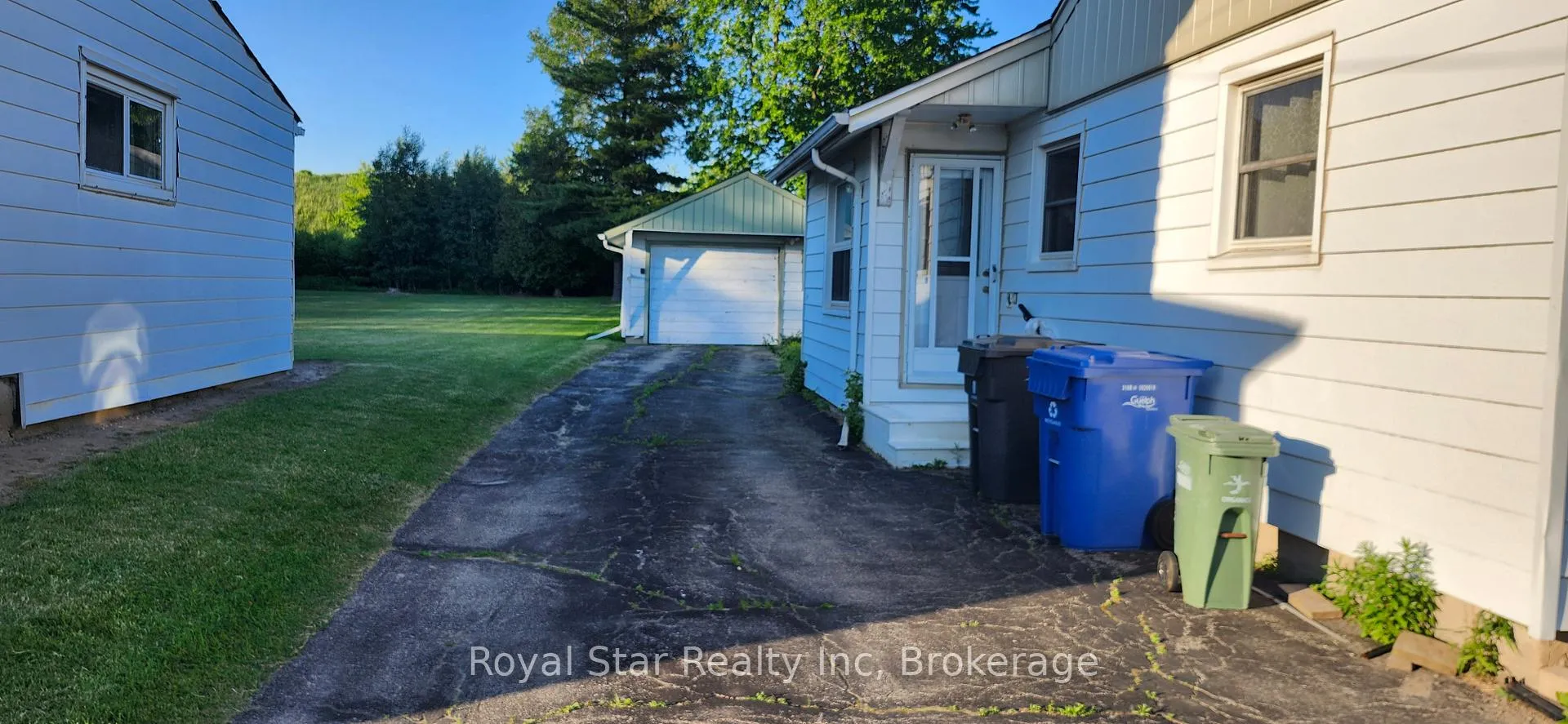 Photo 8 of 85 Cityview Drive N, Guelph, Grange Road — HOMEH