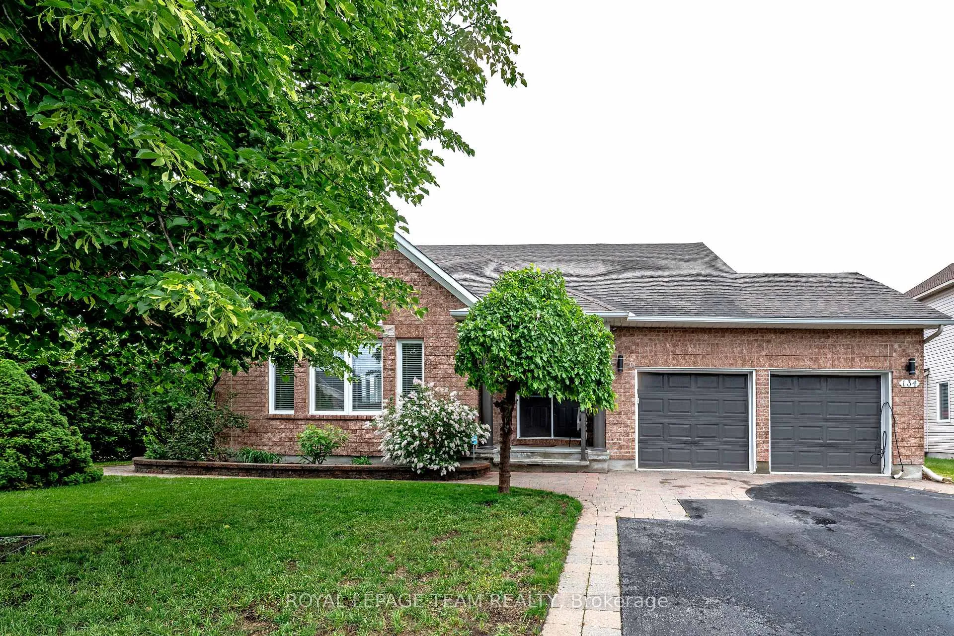 Photo 3 of 134 Coursier Crescent, Ottawa, Avalon East — HOMEH