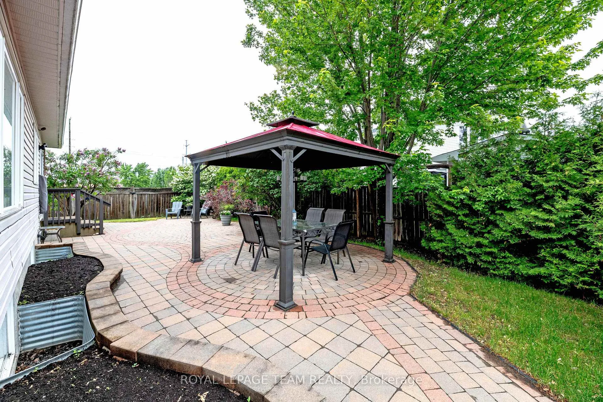 Photo 10 of 134 Coursier Crescent, Ottawa, Avalon East — HOMEH