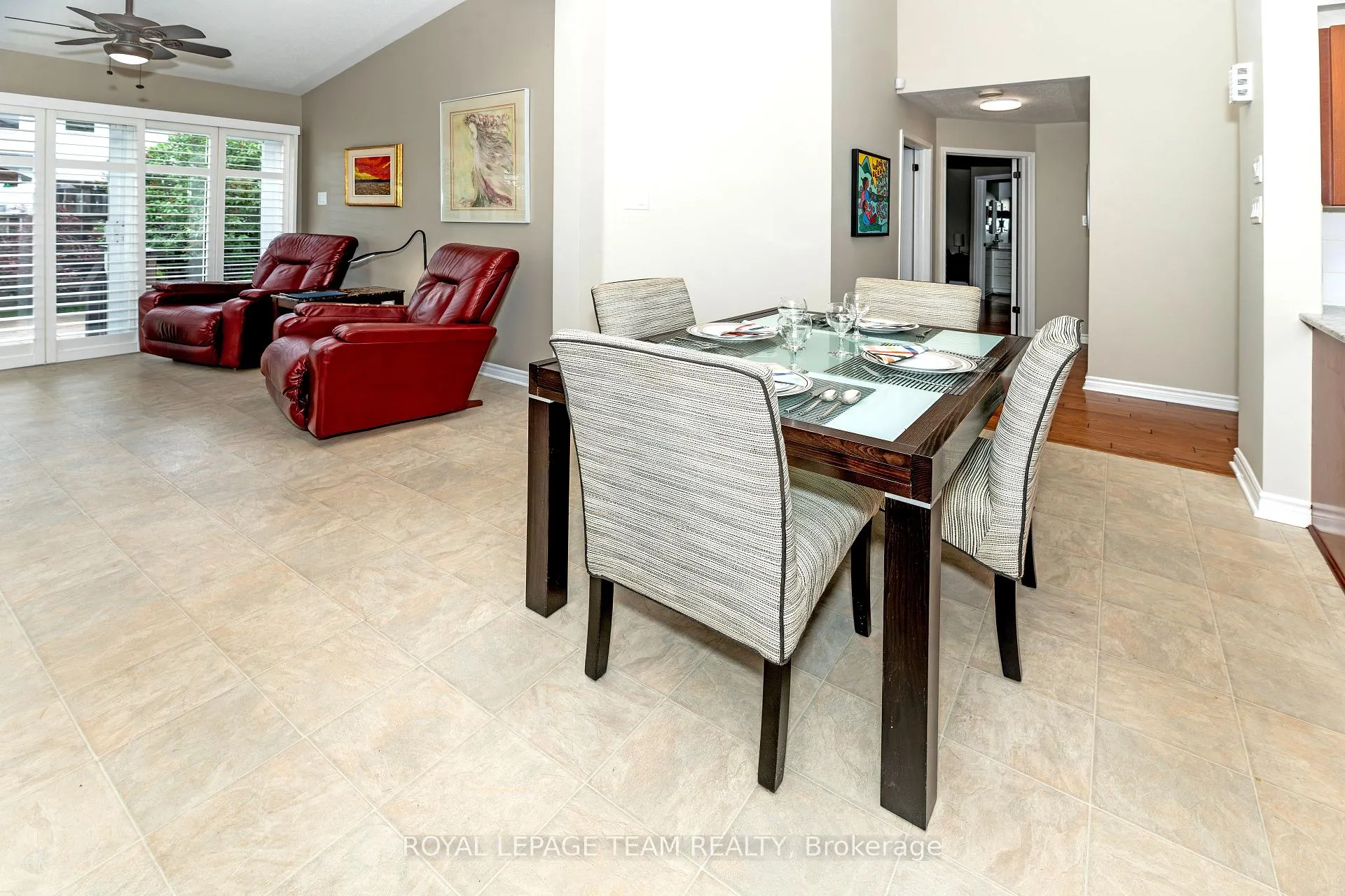 Photo 23 of 134 Coursier Crescent, Ottawa, Avalon East — HOMEH