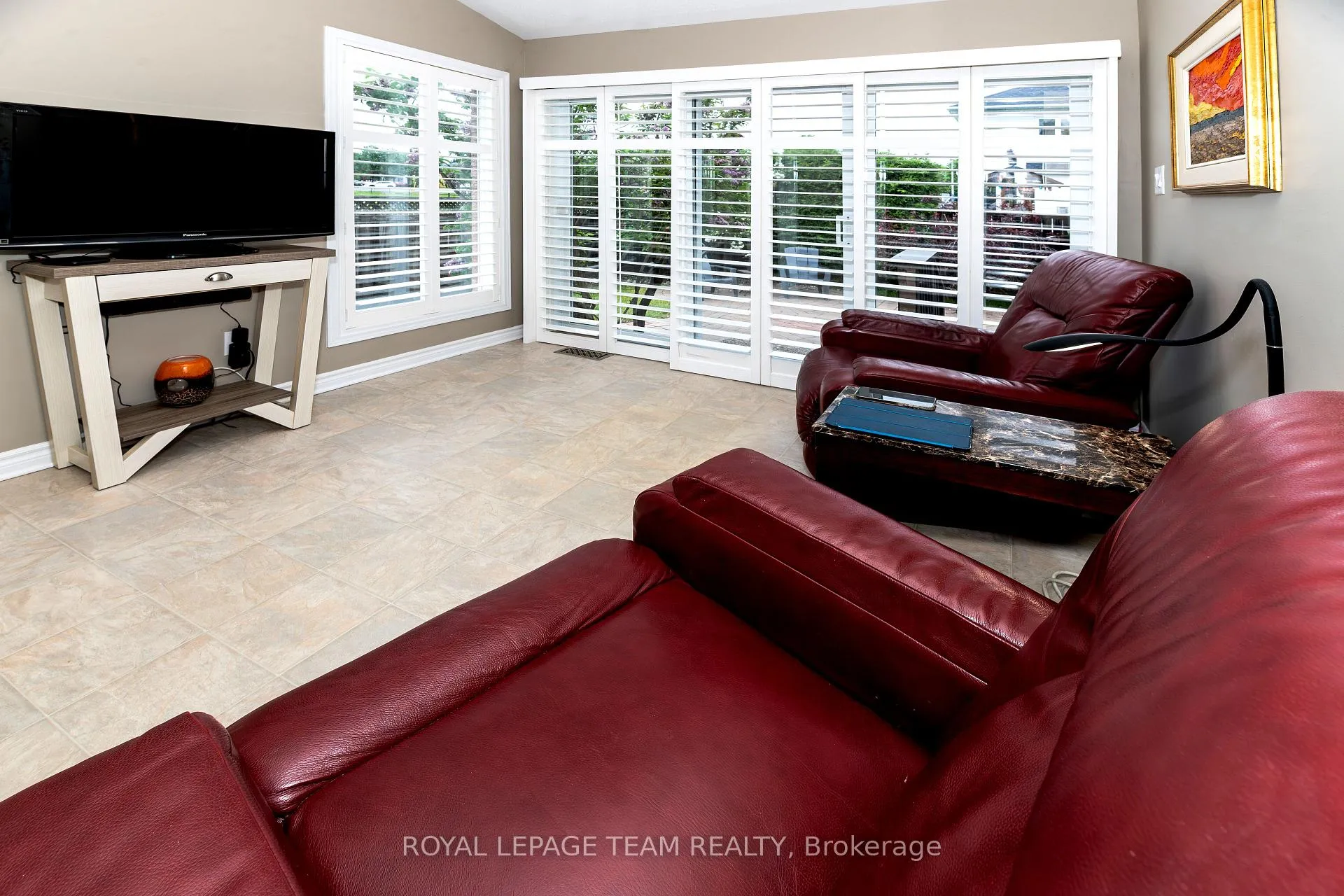 Photo 25 of 134 Coursier Crescent, Ottawa, Avalon East — HOMEH