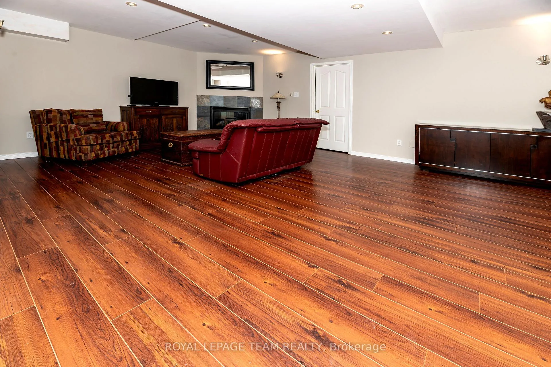 Photo 35 of 134 Coursier Crescent, Ottawa, Avalon East — HOMEH