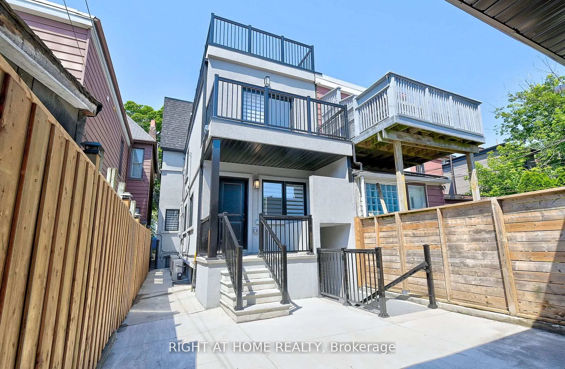 Photo 6 of Unit # 2, 131 Brock Avenue, Toronto, Little Portugal — HOMEH