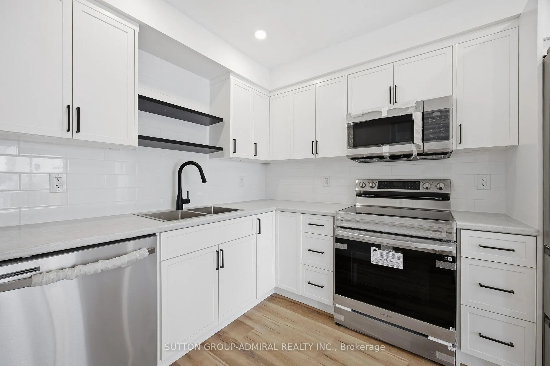 Photo 8 of 2183 Ferguson Street, Innisfil, Alcona — HOMEH