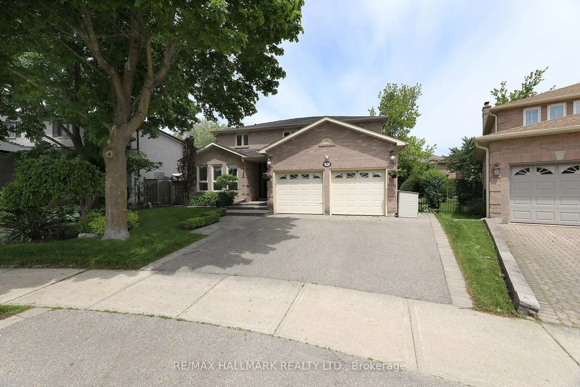 Front of 58 Pickett Crescent