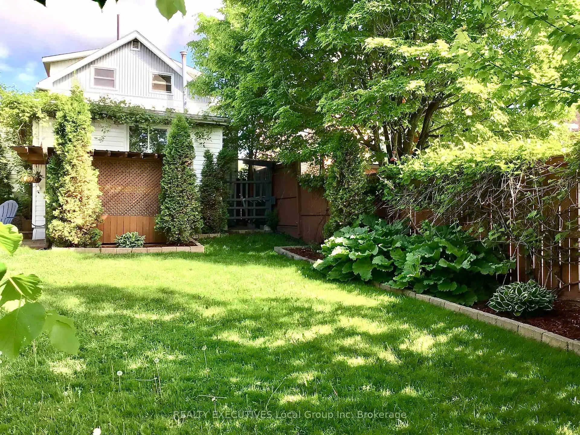 Photo 14 of 977 Brookes Street, North Bay, Central — HOMEH