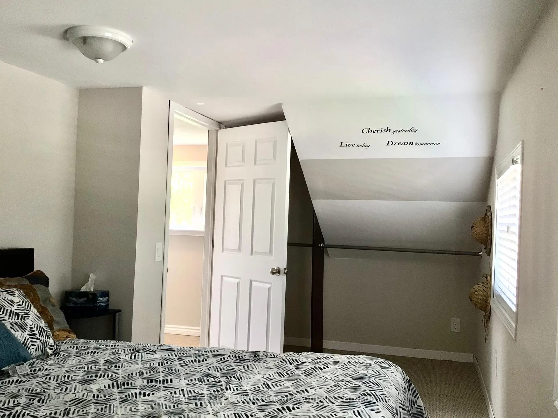 Photo 40 of 977 Brookes Street, North Bay, Central — HOMEH