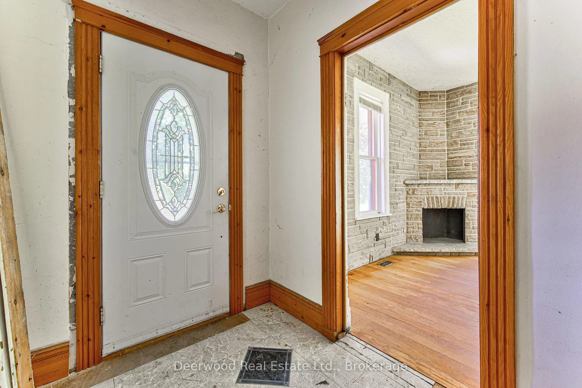 Photo 6 of 33 Scheifele Place, Waterloo — HOMEH