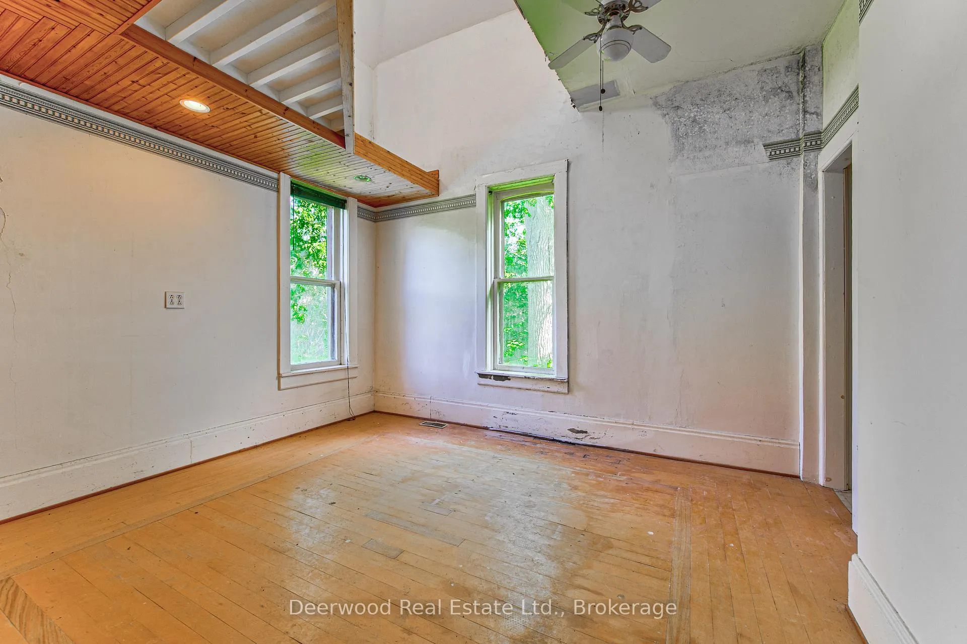 Photo 21 of 33 Scheifele Place, Waterloo — HOMEH