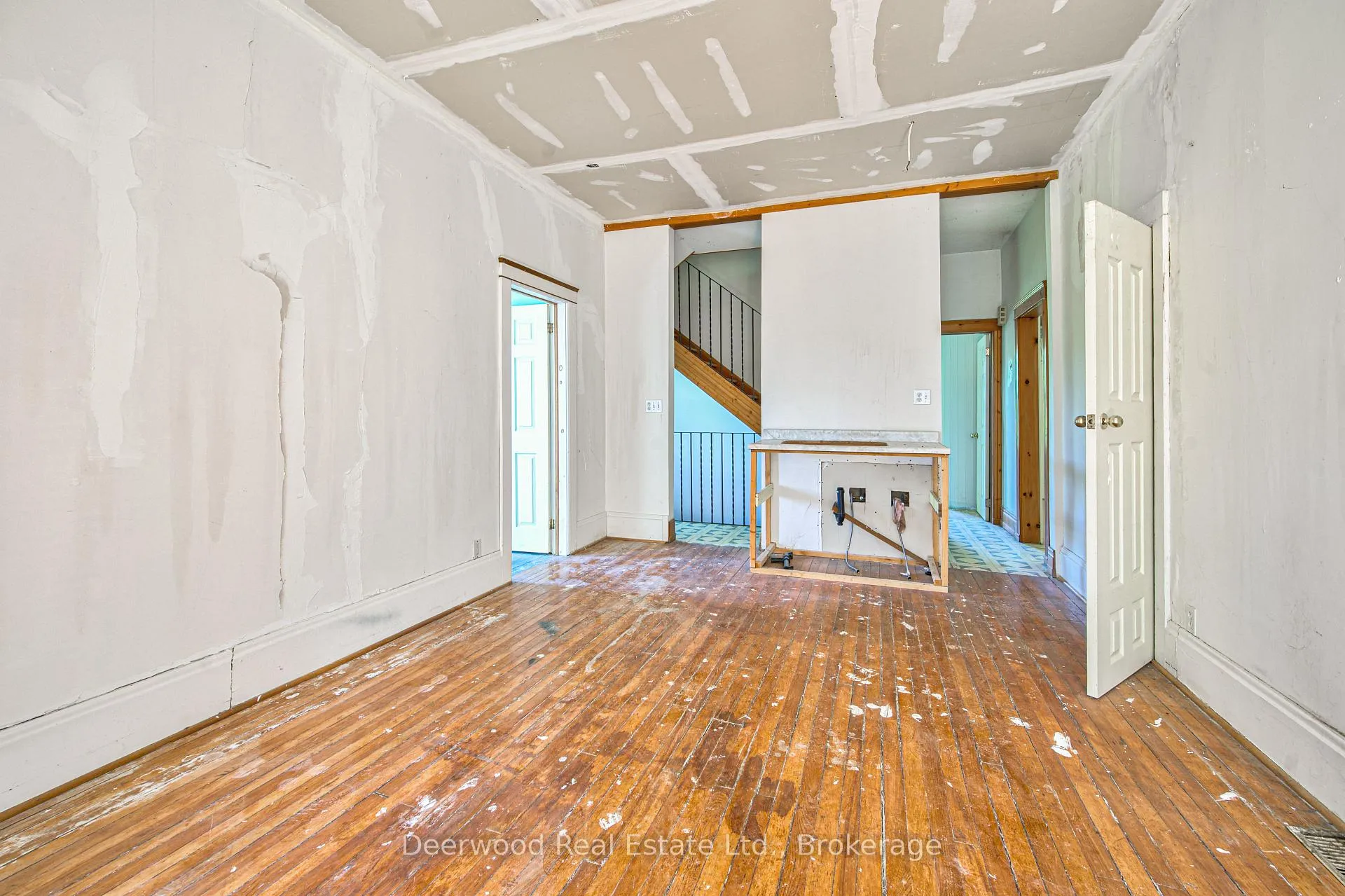 Photo 24 of 33 Scheifele Place, Waterloo — HOMEH
