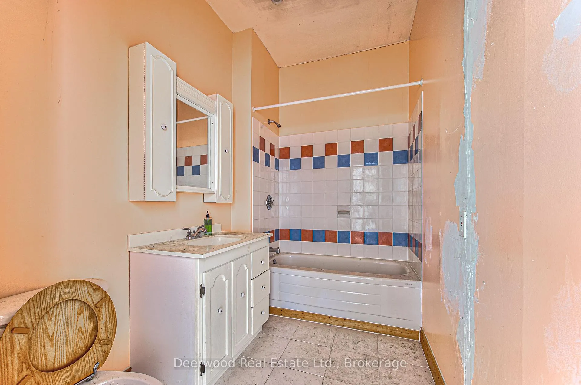 Photo 26 of 33 Scheifele Place, Waterloo — HOMEH