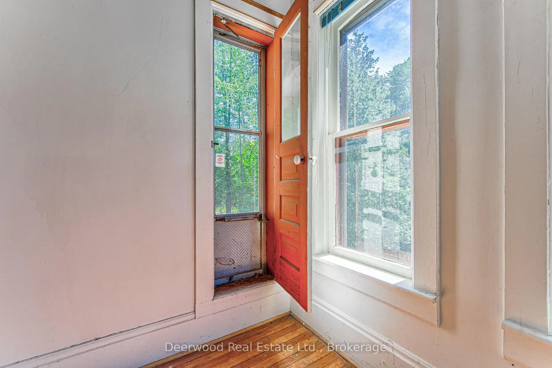 Photo 33 of 33 Scheifele Place, Waterloo — HOMEH