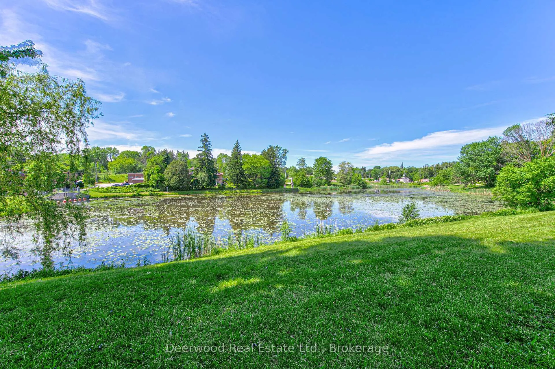 Photo 38 of 33 Scheifele Place, Waterloo — HOMEH