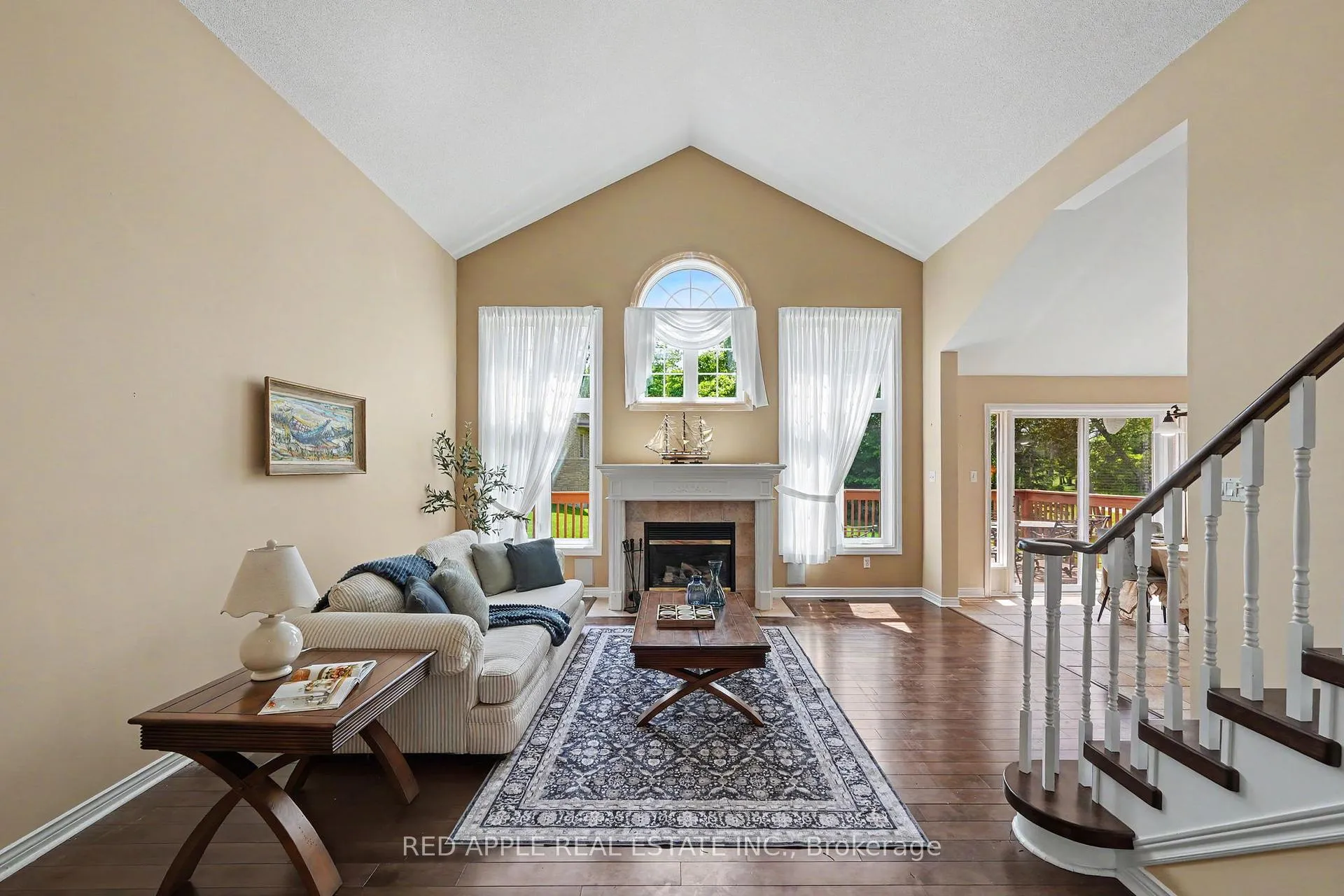 Photo 5 of 5 La Costa Court, New Tecumseth, Rural New Tecumseth — HOMEH