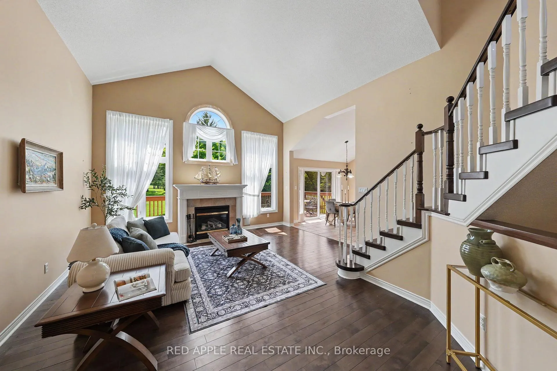 Photo 6 of 5 La Costa Court, New Tecumseth, Rural New Tecumseth — HOMEH