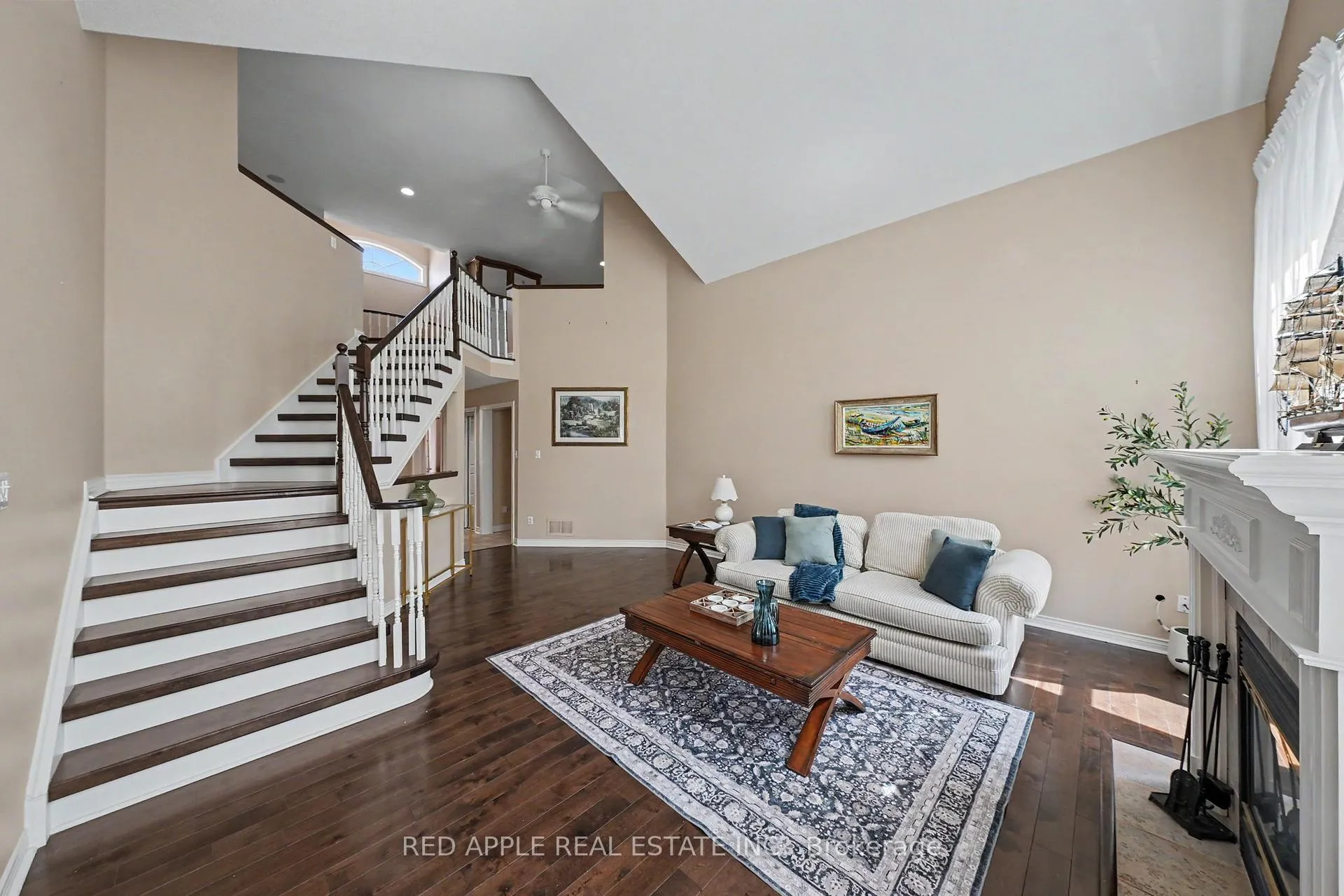 Photo 11 of 5 La Costa Court, New Tecumseth, Rural New Tecumseth — HOMEH