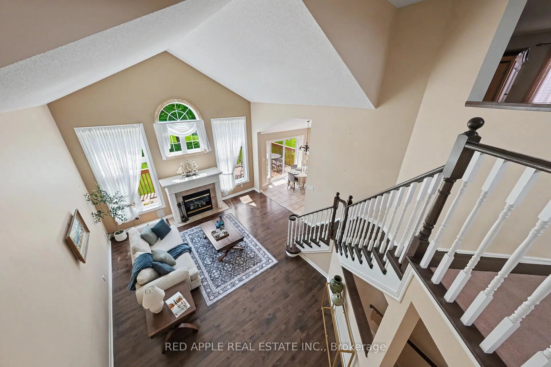 Photo 12 of 5 La Costa Court, New Tecumseth, Rural New Tecumseth — HOMEH