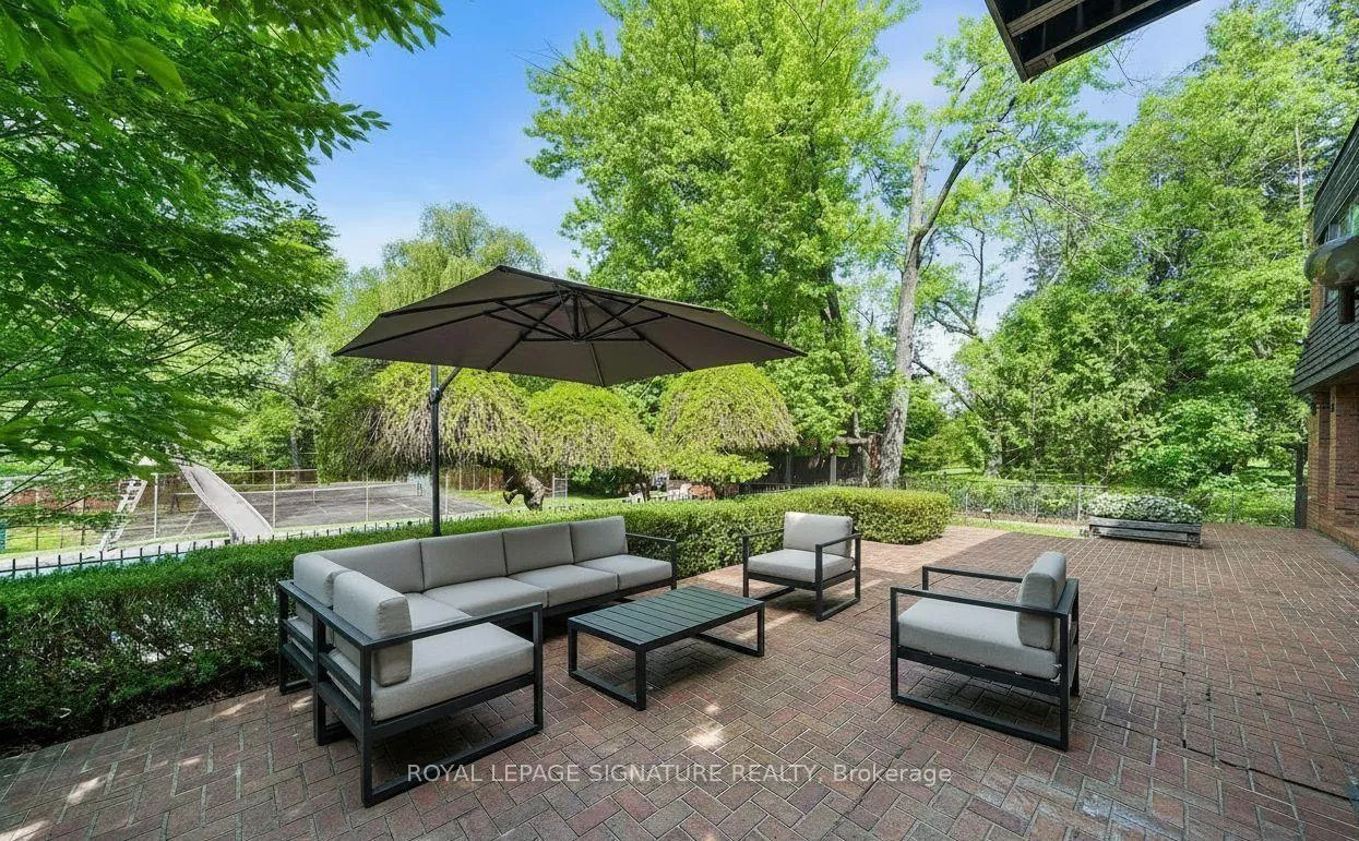 Photo 15 of 18 Old English Lane, Markham, Bayview Glen — HOMEH
