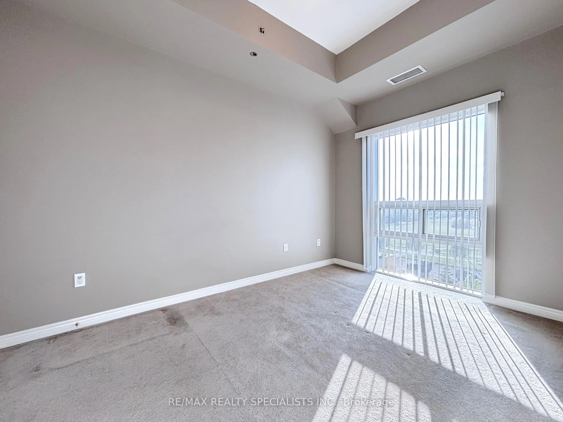 Photo 5 of Unit 608, 1421 Costigan Road, Milton, Clarke — HOMEH