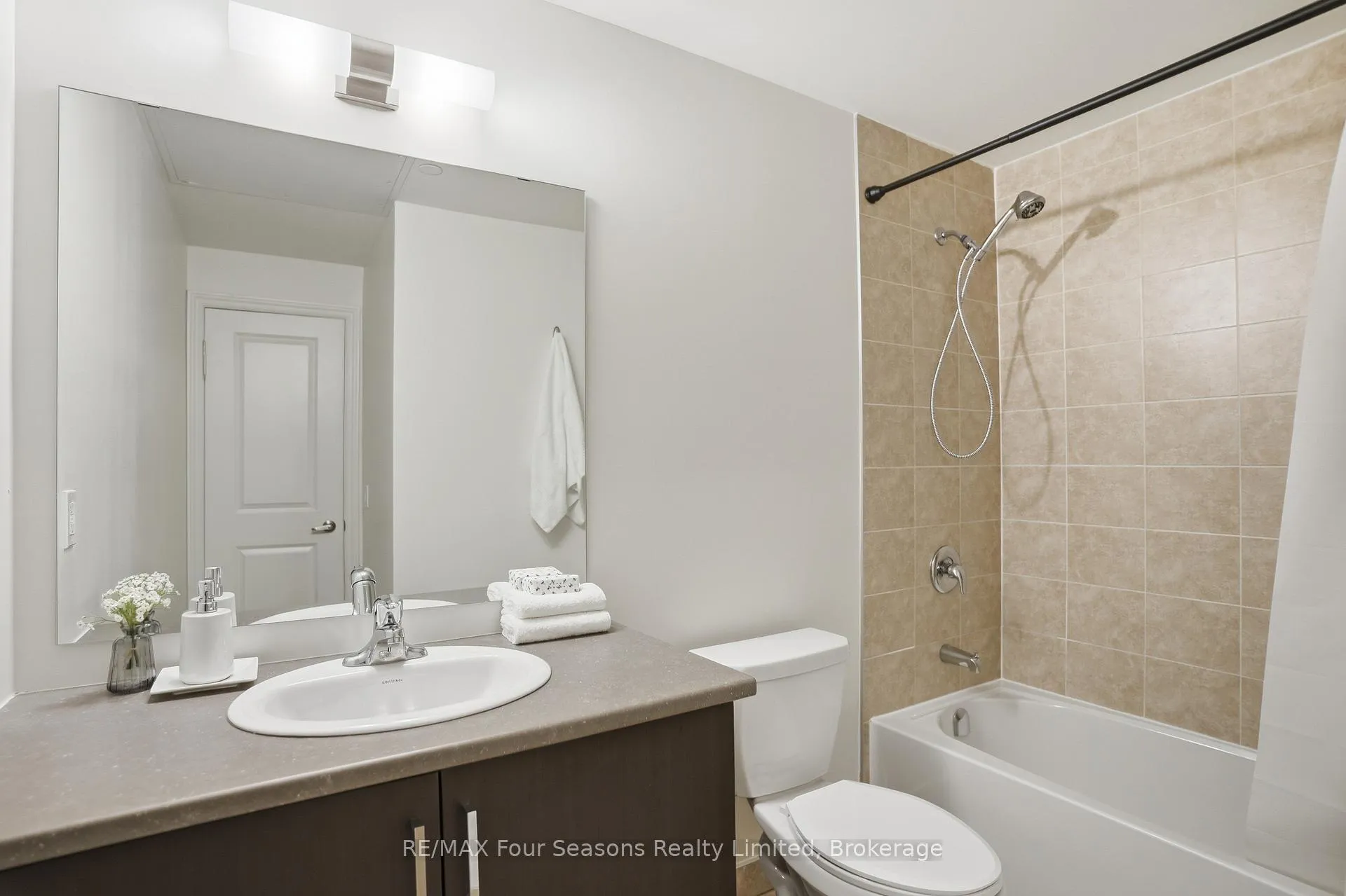 Photo 4 of Unit 205, 17 Spooner Crescent, Collingwood — HOMEH