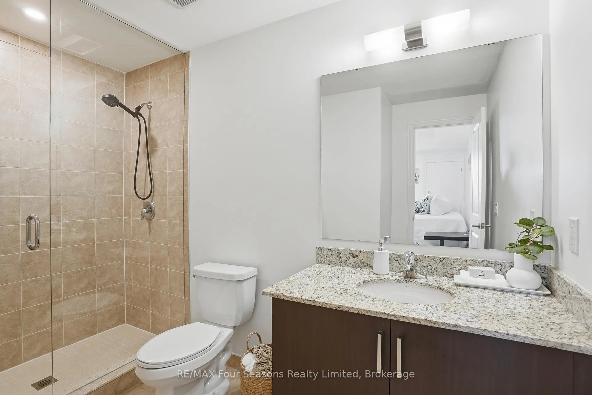 Photo 18 of Unit 205, 17 Spooner Crescent, Collingwood — HOMEH