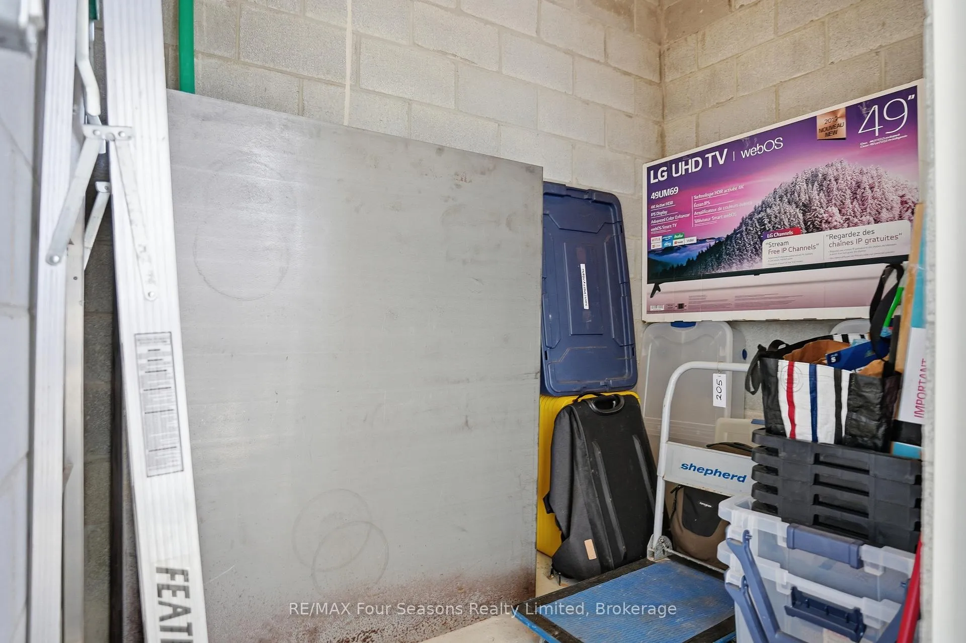 Photo 23 of Unit 205, 17 Spooner Crescent, Collingwood — HOMEH