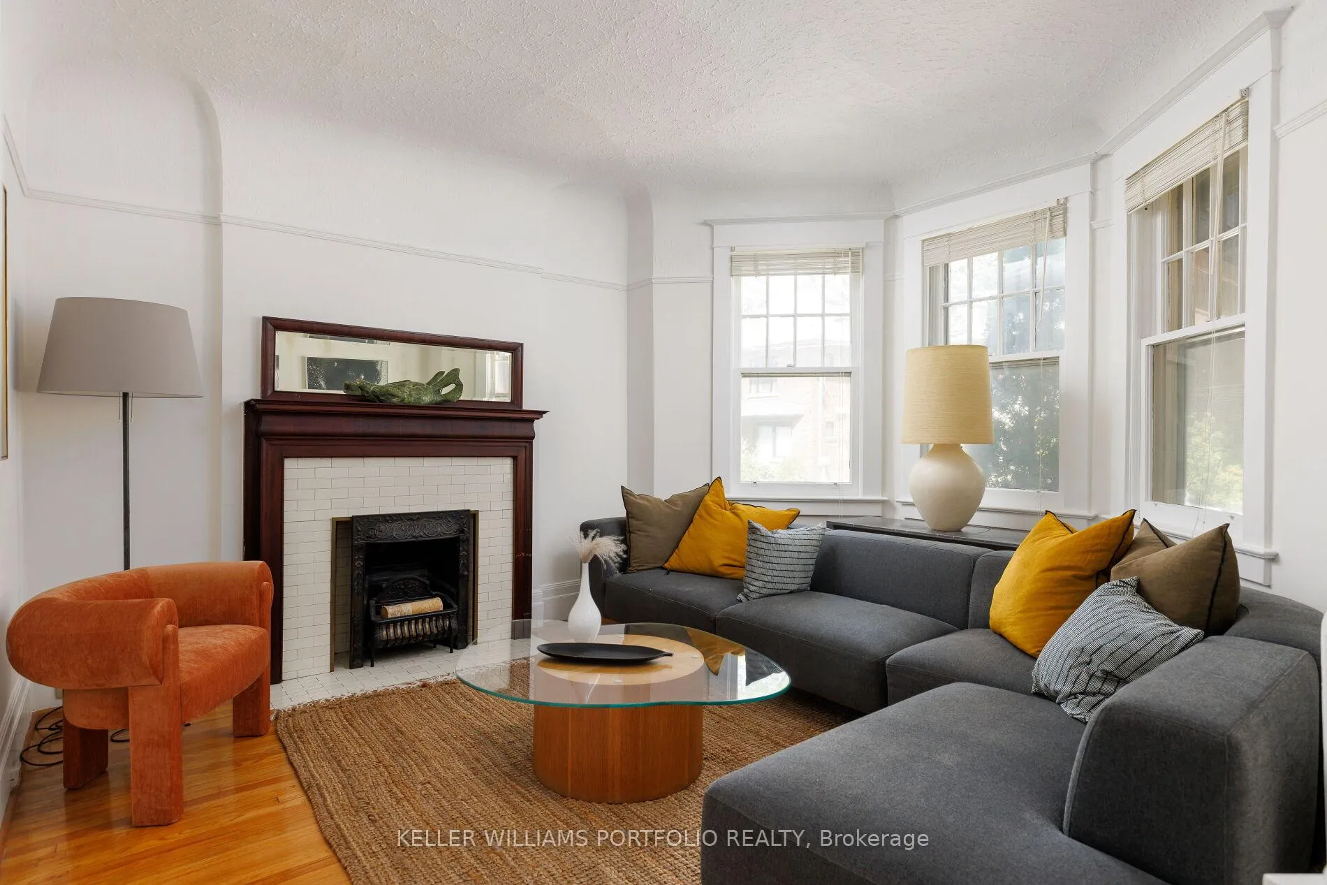 Photo 10 of 219 Howard Park Avenue, Toronto, High Park-Swansea — HOMEH