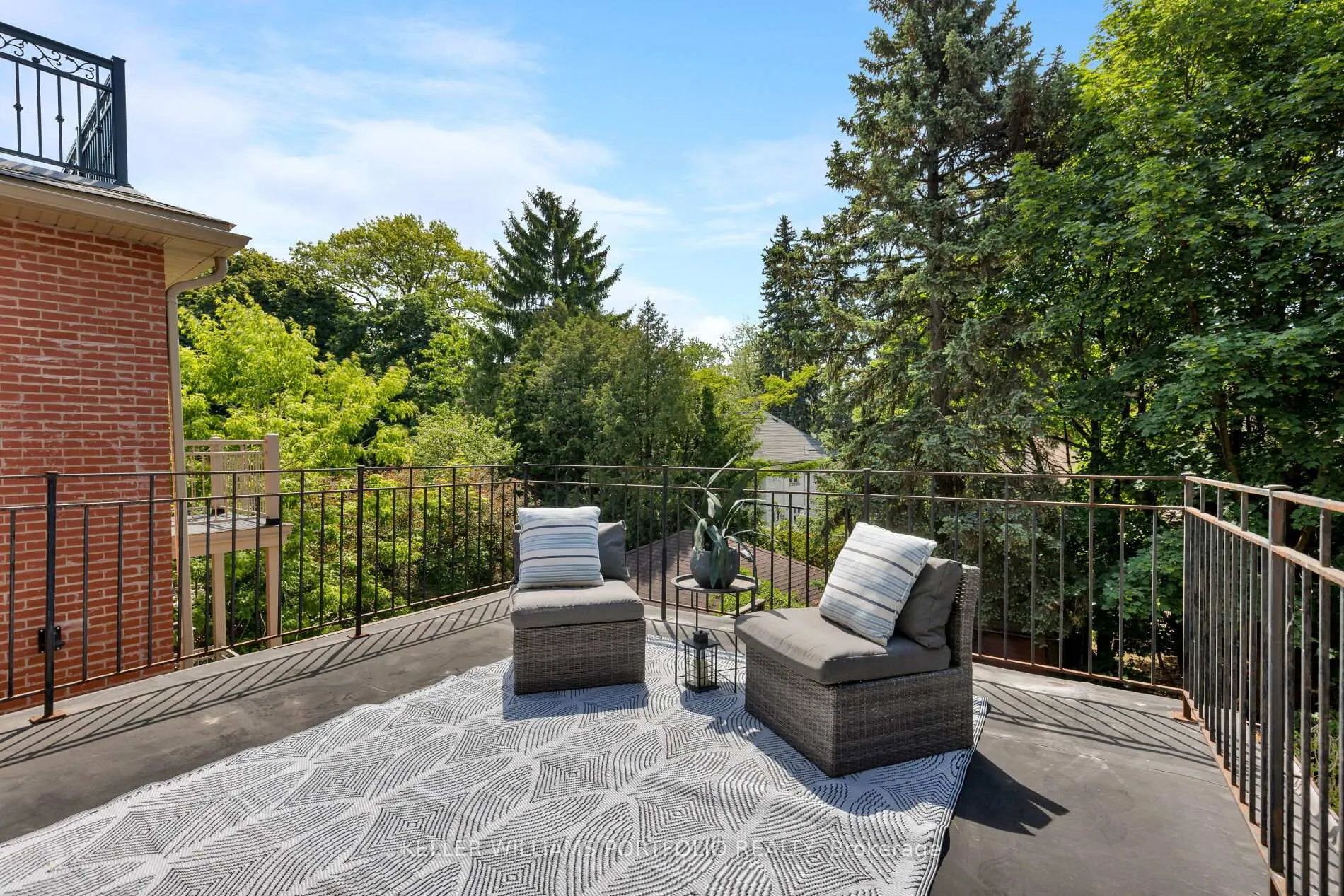 Photo 31 of 219 Howard Park Avenue, Toronto, High Park-Swansea — HOMEH