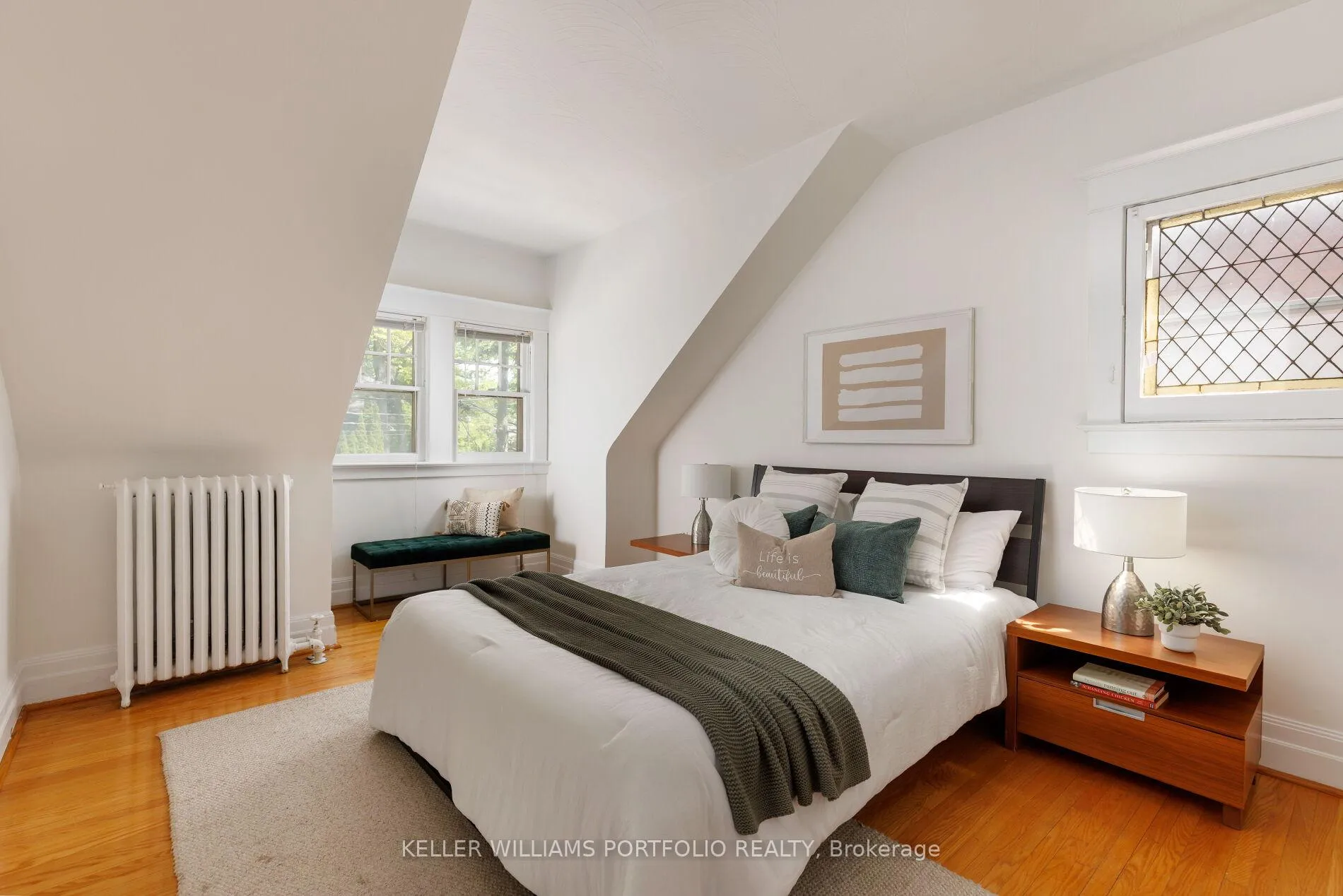 Photo 34 of 219 Howard Park Avenue, Toronto, High Park-Swansea — HOMEH