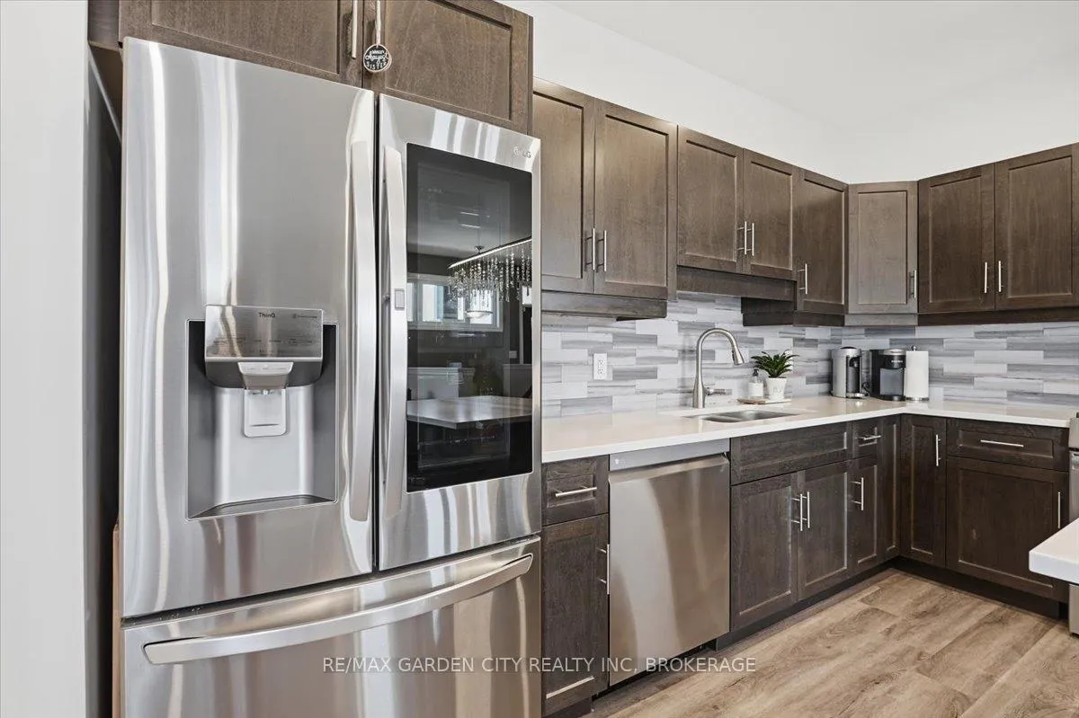 Photo 15 of 160 Susan Drive, Pelham, Fonthill — HOMEH