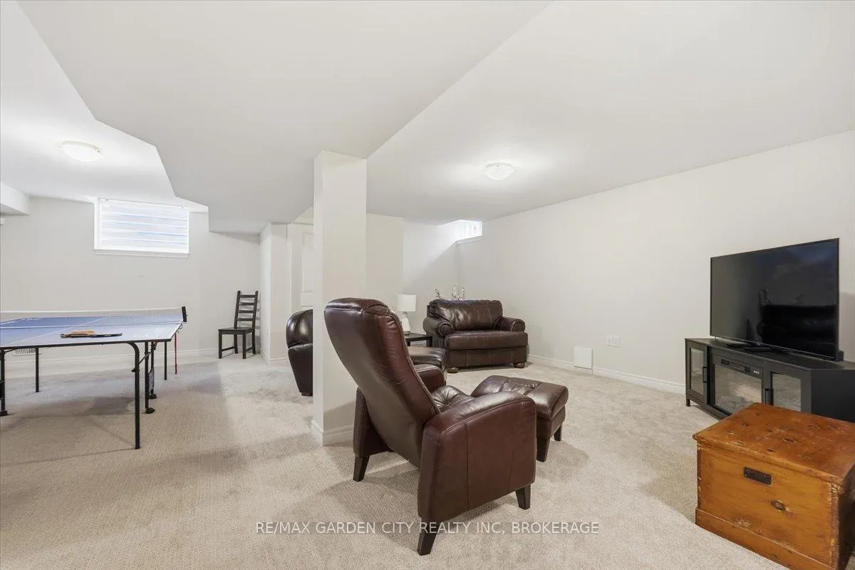 Photo 28 of 160 Susan Drive, Pelham, Fonthill — HOMEH