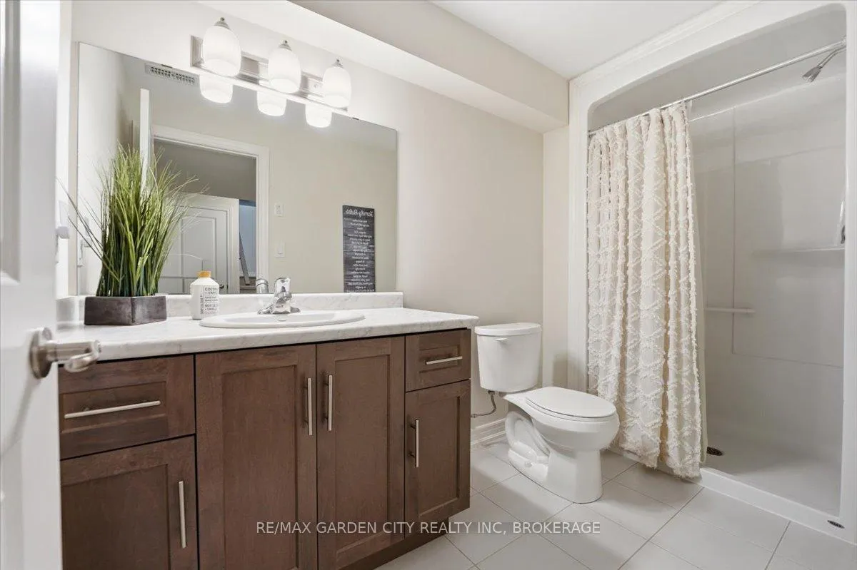 Photo 33 of 160 Susan Drive, Pelham, Fonthill — HOMEH