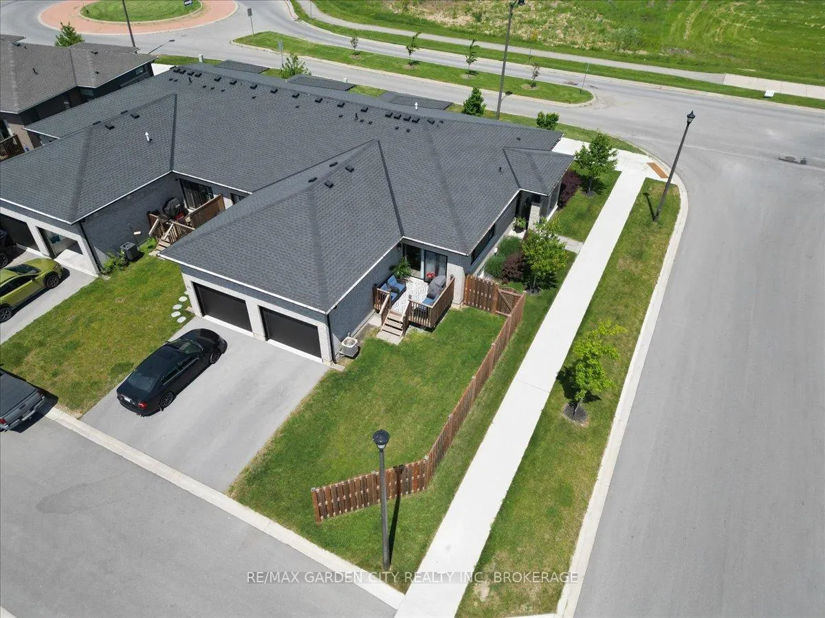 Photo 41 of 160 Susan Drive, Pelham, Fonthill — HOMEH