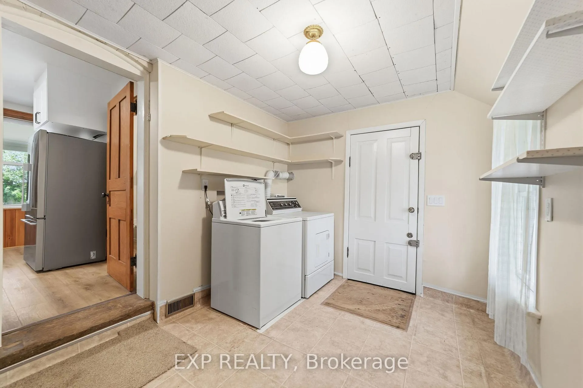 Photo 11 of 30569 Wyatt Road, North Middlesex, Rural North Middlesex — HOMEH